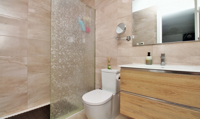 Venta - Villa -
Villamartin