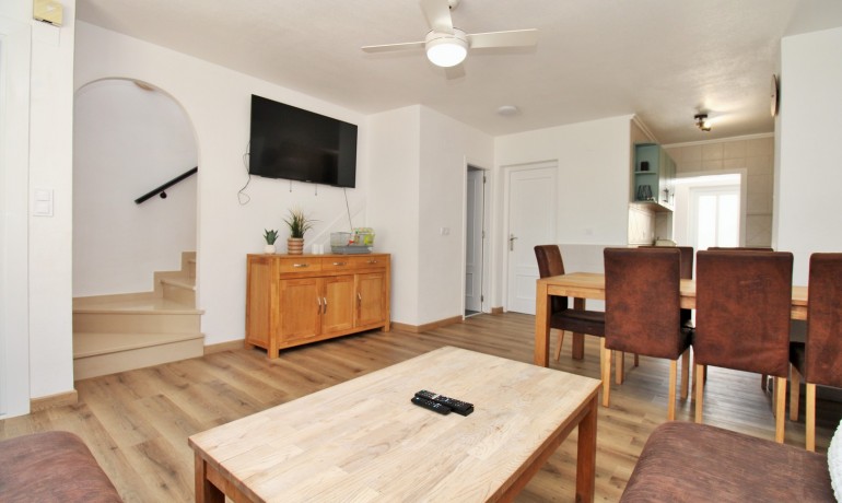 Venta - Casa -
Villamartin