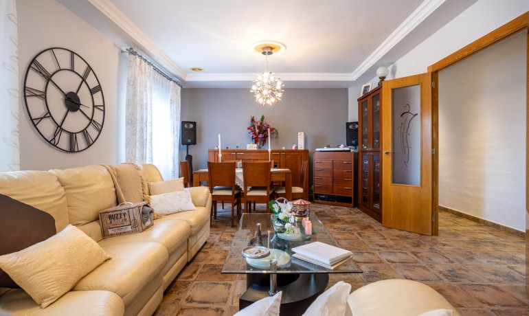 Venta - Villa -
Elche - La Hoya