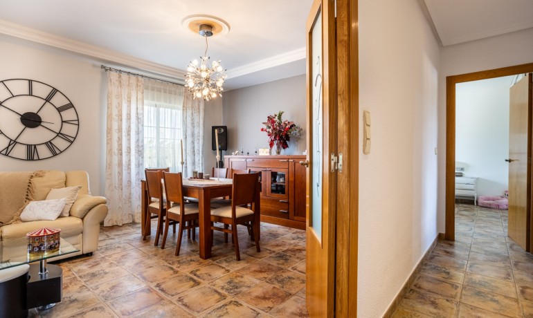 Venta - Villa -
Elche - La Hoya