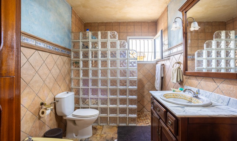 Venta - Villa -
Elche - La Hoya