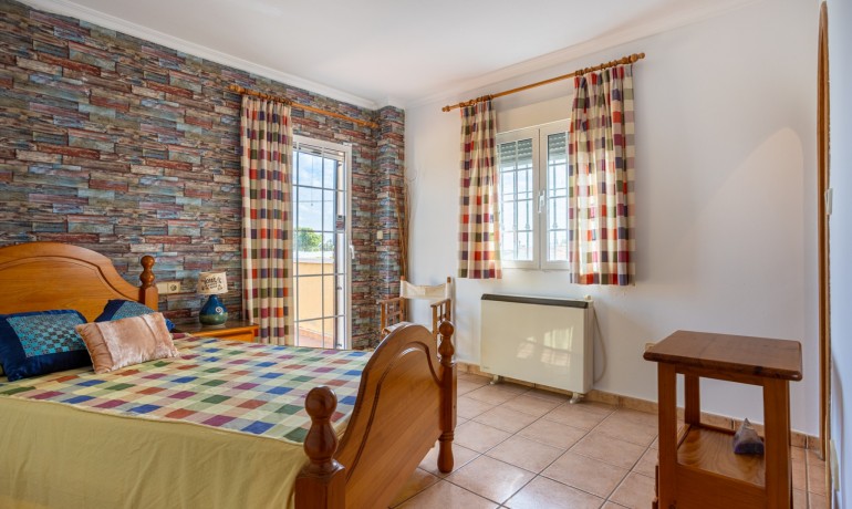 Venta - Villa -
Elche - La Hoya