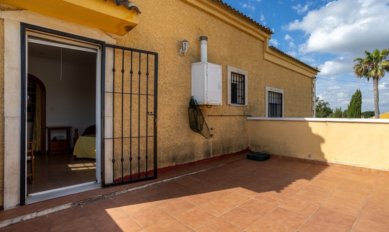 Venta - Villa -
Elche - La Hoya