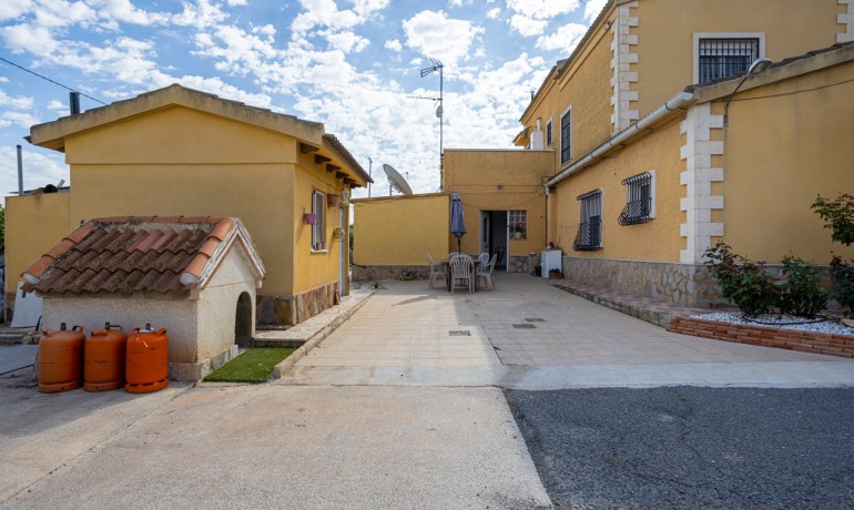 Venta - Villa -
Elche - La Hoya