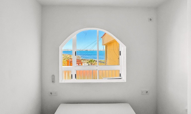 Venta - Apartamento / piso -
Orihuela Costa - Punta Prima