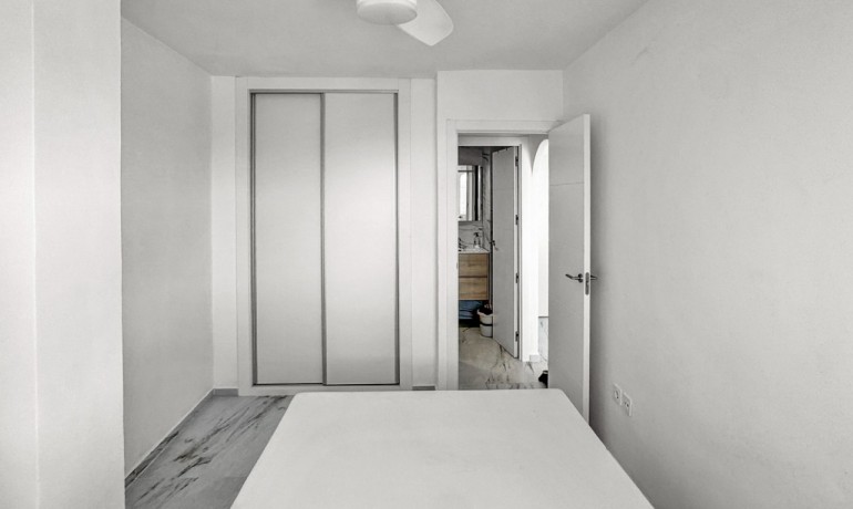 Venta - Apartamento / piso -
Orihuela Costa - Punta Prima