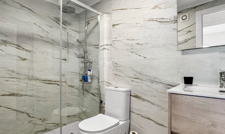 Venta - Apartamento / piso -
Orihuela Costa - Punta Prima