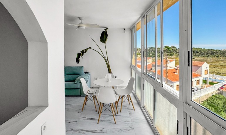 Venta - Apartamento / piso -
Orihuela Costa - Punta Prima