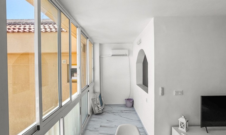 Venta - Apartamento / piso -
Orihuela Costa - Punta Prima