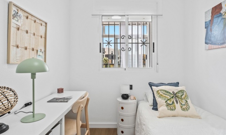 Venta - Apartamento / piso -
Orihuela Costa - La Florida