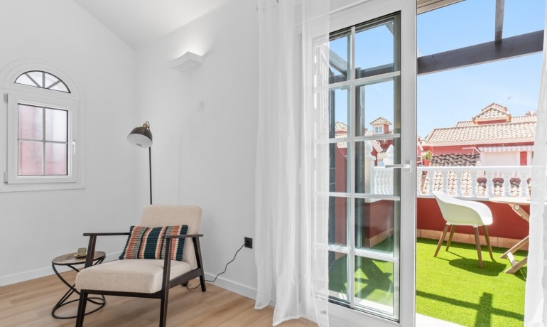 Venta - Villa -
Orihuela Costa - Villamartin