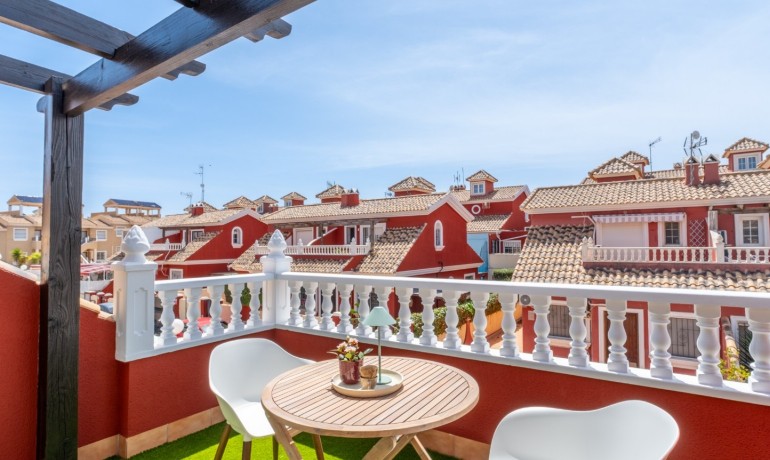 Venta - Villa -
Orihuela Costa - Villamartin