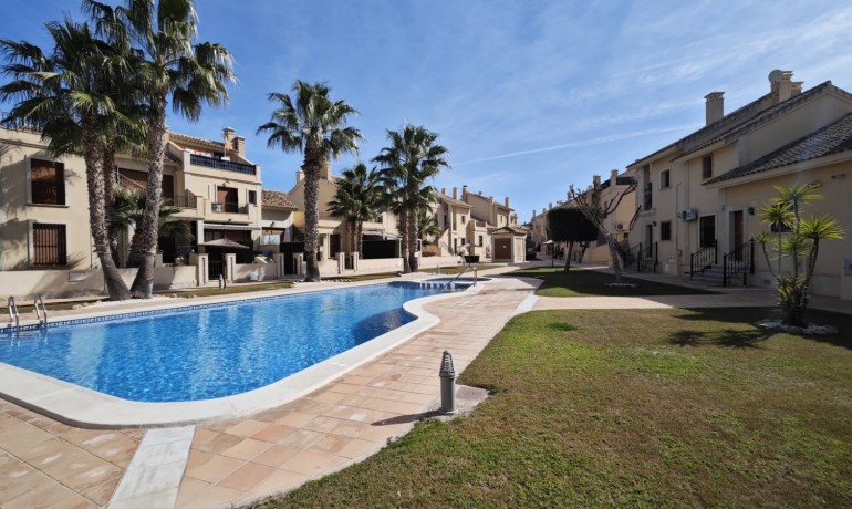 Venta - Apartamento / piso -
Algorfa - La Finca Golf Resort
