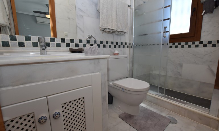 Venta - Apartamento / piso -
Algorfa - La Finca Golf Resort