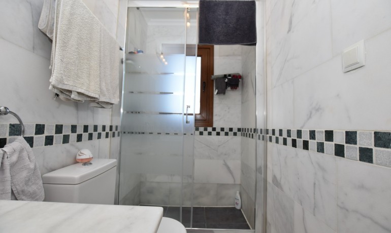 Venta - Apartamento / piso -
Algorfa - La Finca Golf Resort