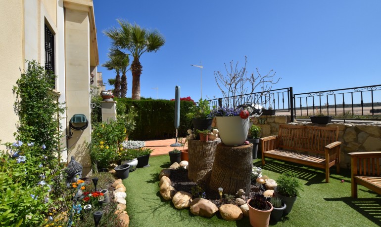 Venta - Apartamento / piso -
Algorfa - La Finca Golf Resort