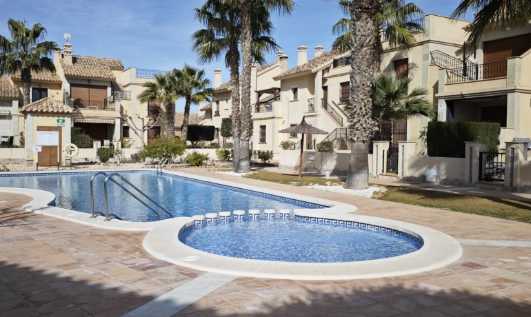 Venta - Apartamento / piso -
Algorfa - La Finca Golf Resort