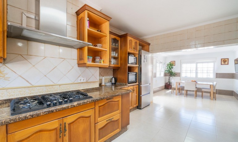 Venta - Villa -
Torrevieja - Torreta florida