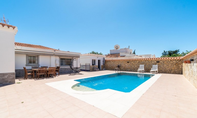 Venta - Villa -
Torrevieja - Torreta florida