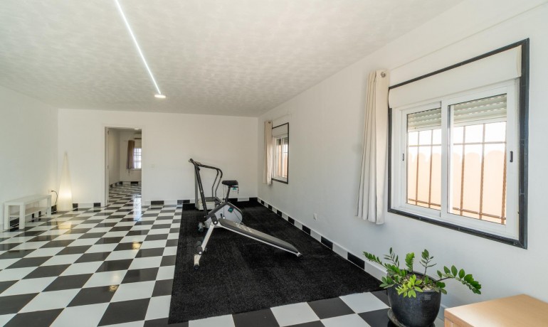 Venta - Villa -
Torrevieja - Torreta florida
