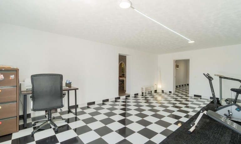 Venta - Villa -
Torrevieja - Torreta florida