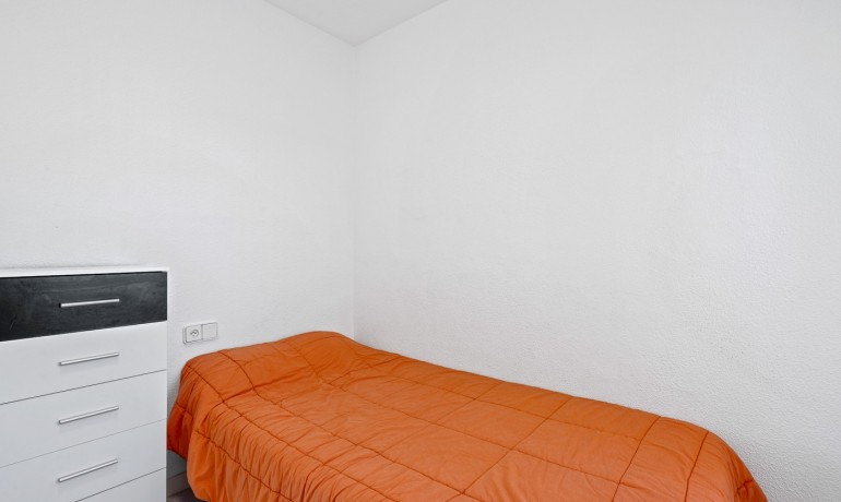 Sale - Apartment / Flat -
Santa Pola