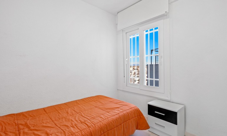 Sale - Apartment / Flat -
Santa Pola