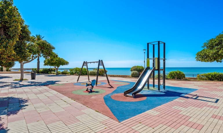 Sale - Apartment / Flat -
Santa Pola