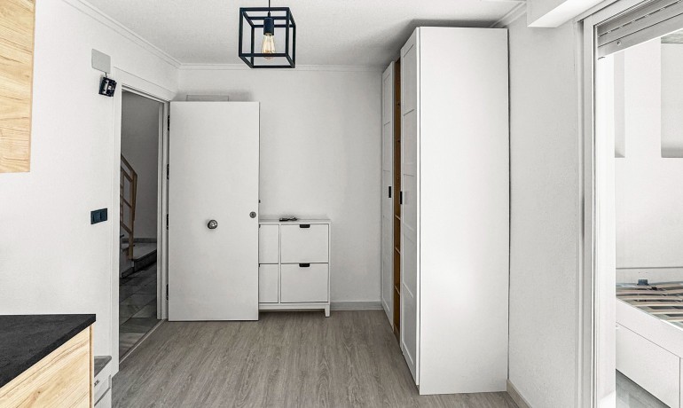 Revente - Appartement / Flat -
Torrevieja*