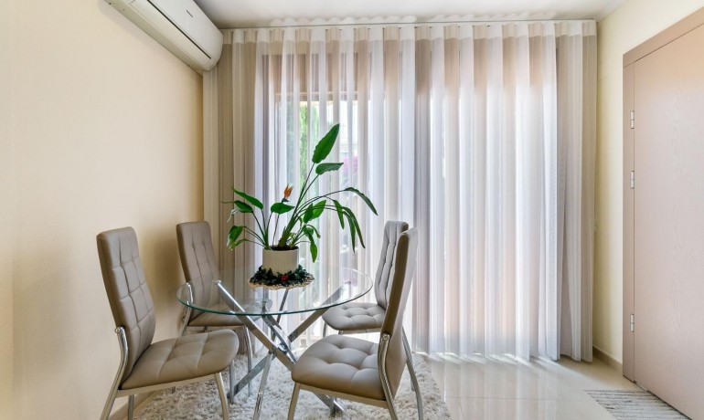 Venta - Casa -
Torrevieja - Aguas Nuevas