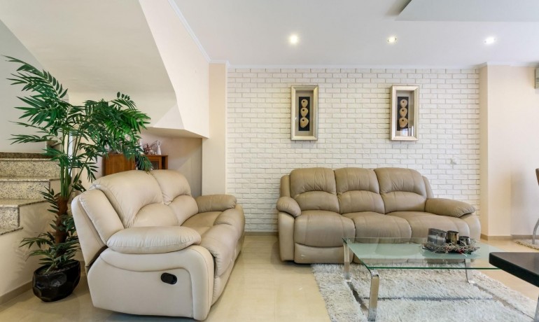 Venta - Casa -
Torrevieja - Aguas Nuevas