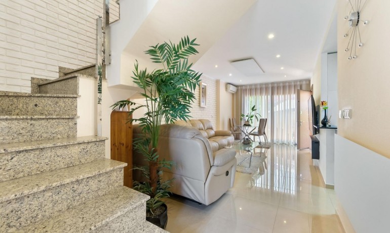 Venta - Casa -
Torrevieja - Aguas Nuevas
