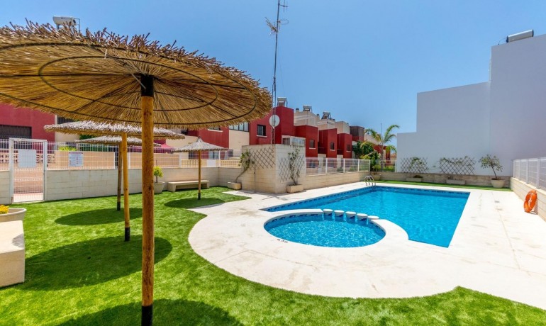 Venta - Casa -
Torrevieja - Aguas Nuevas
