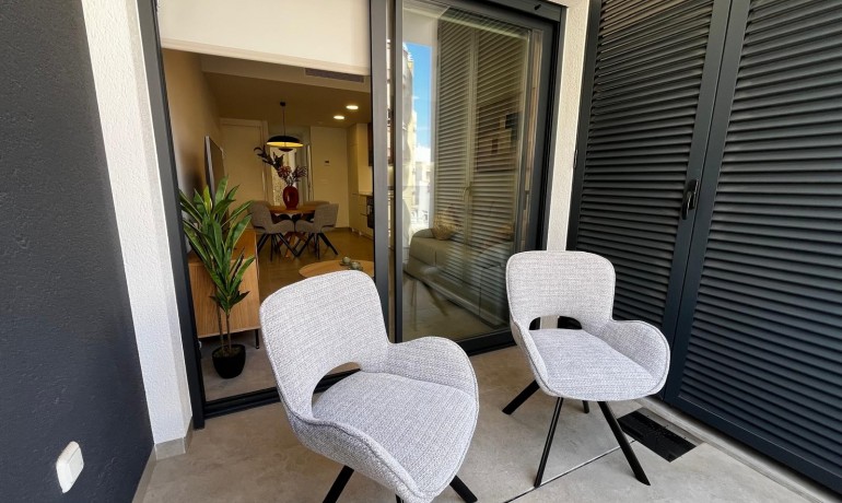 Venta - Apartamento / piso -
Torrevieja - Playa Del Cura