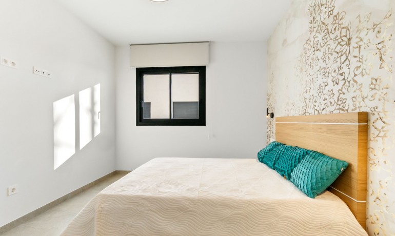 Venta - Apartamento / piso -
Torrevieja - Playa Del Cura