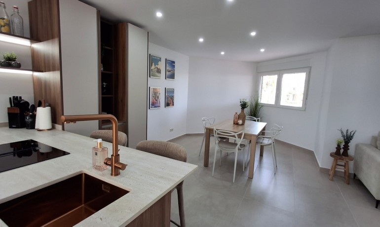 Venta - Apartamento / piso -
Torrevieja - Playa Acequion