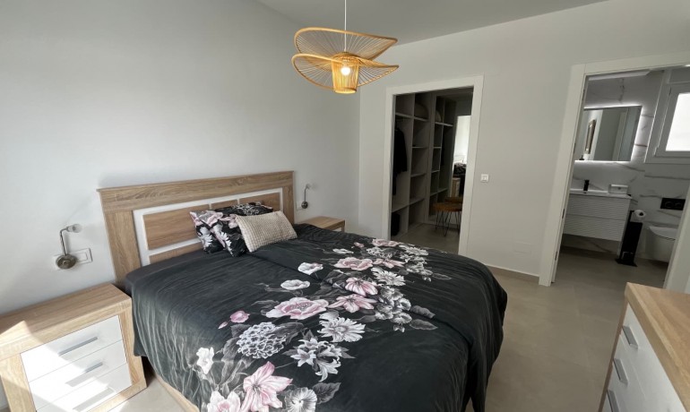 Venta - Villa -
Los Montesinos - Entre Naranjos / Vistabella Golf