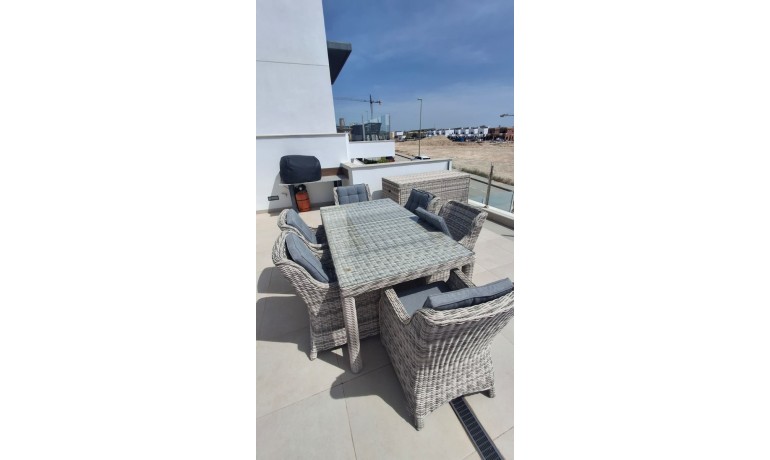Venta - Villa -
Los Montesinos - Entre Naranjos / Vistabella Golf