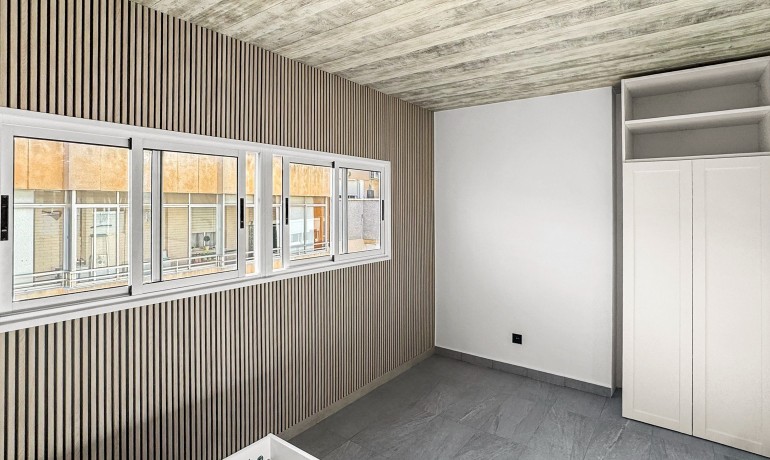 Venta - Apartamento / piso -
Torrevieja - Torrevieja - Centre
