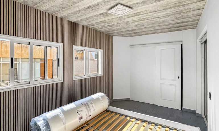 Venta - Apartamento / piso -
Torrevieja - Torrevieja - Centre