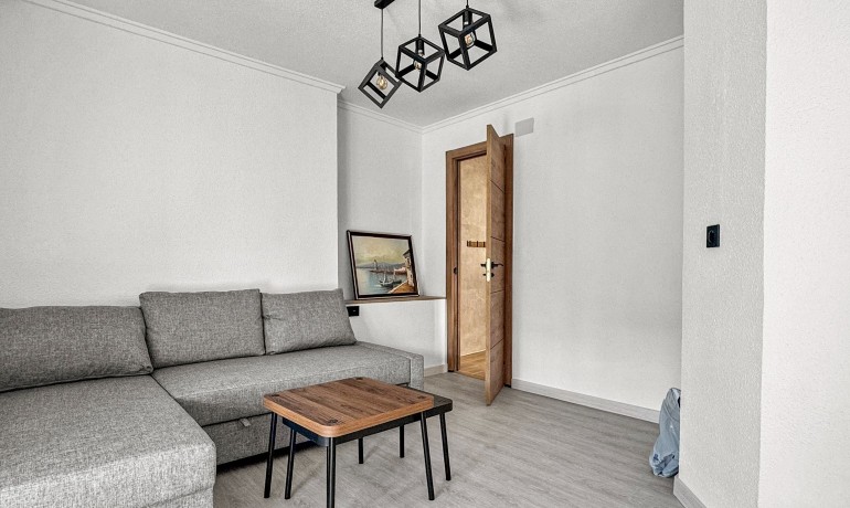 Venta - Apartamento / piso -
Torrevieja - Torrevieja - Centre