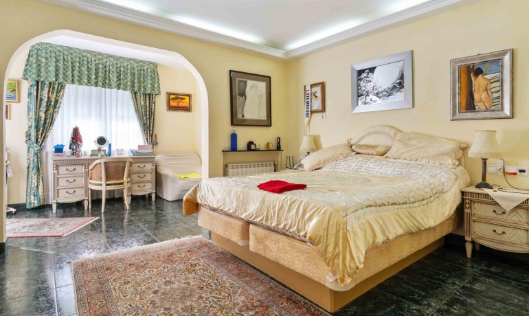 Venta - Villa -
Cabo Roig - Muy Cerca De La Playa