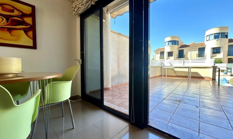 Sale - House -
Cabo Roig