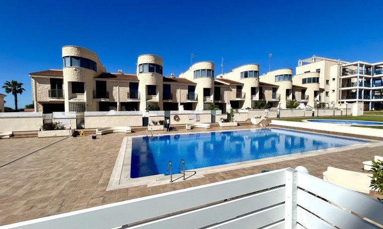 Sale - House -
Cabo Roig