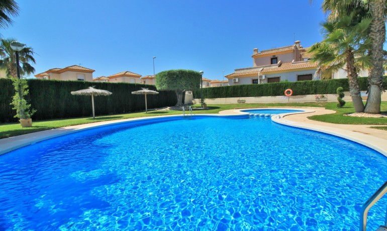Venta - Casa -
Villamartin - PAU 8
