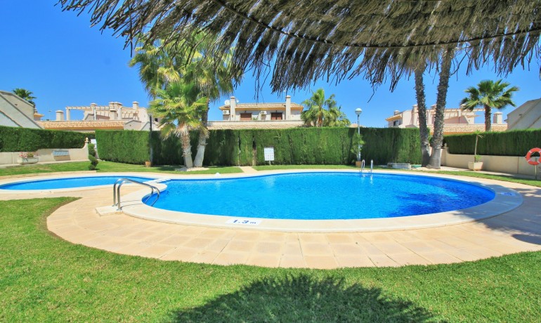 Venta - Casa -
Villamartin - PAU 8