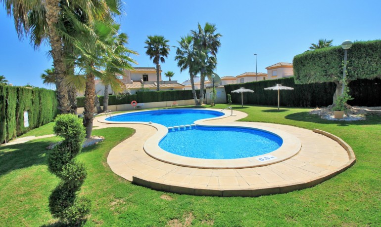 Venta - Casa -
Villamartin - PAU 8