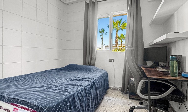 Venta - Apartamento / piso -
Torrevieja - Nueva Torrevieja - Aguas Nuevas
