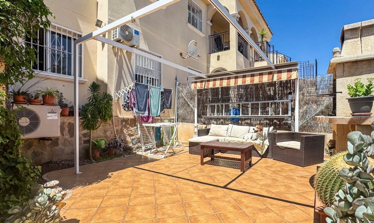 Venta - Casa -
Orihuela Costa - Los Almendros-La Florida