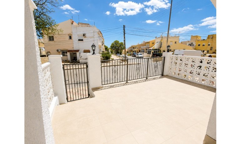 Venta - Casa -
San Fulgencio - La Marina